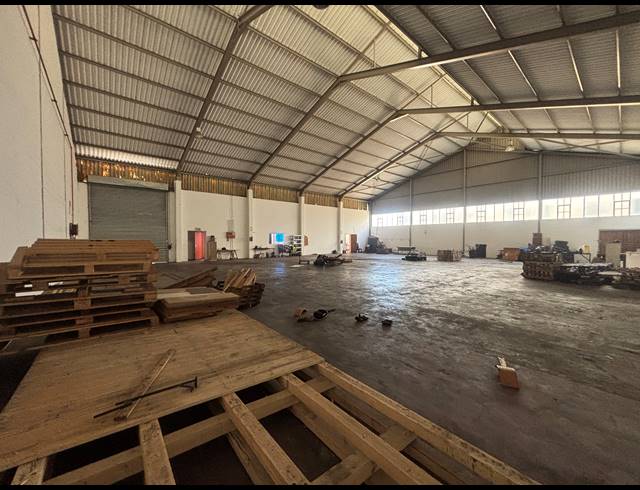 602M² WAREHOUSE TO LET IN EPPING INDUSTRIAL